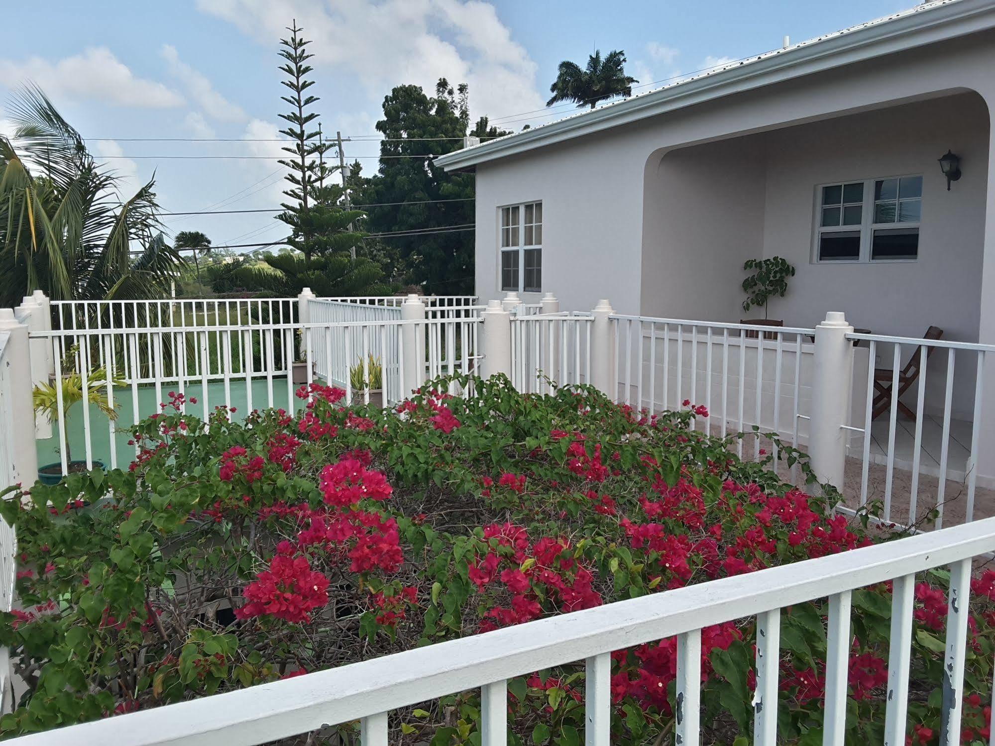 Caribbean Inn And Suites 세인트존스 외부 사진